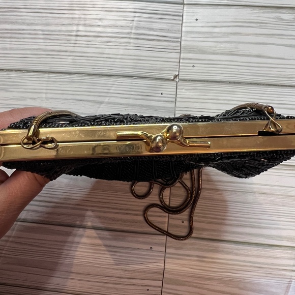 Hasting & Smith Black Beaded Sequins Clamshell Evening Purse Gold Accents - Picture 8 of 8